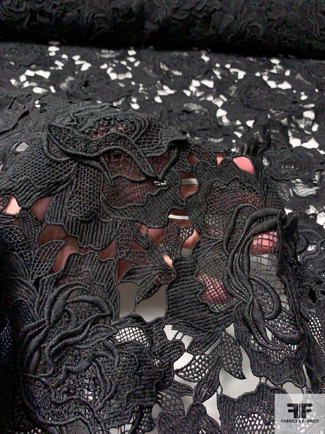 Black Scalloped Guipure Lace - Fabrics & Fabrics