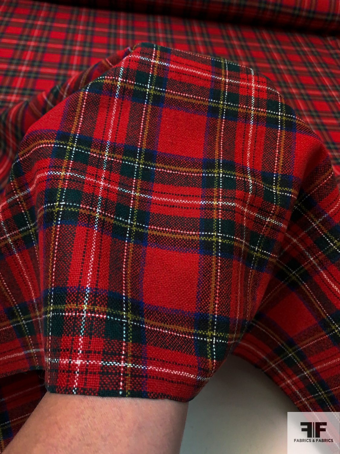 Classic Tartan Plaid Lightweight Wool Suiting - Red / Evergreen / Blue / White