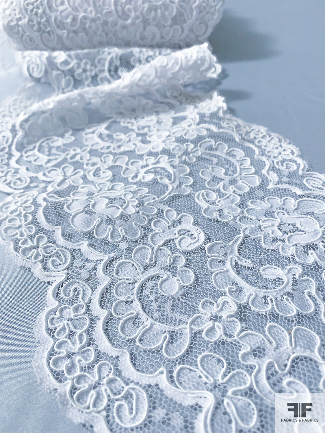 Double-Scalloped Floral Corded Lace Trim - White