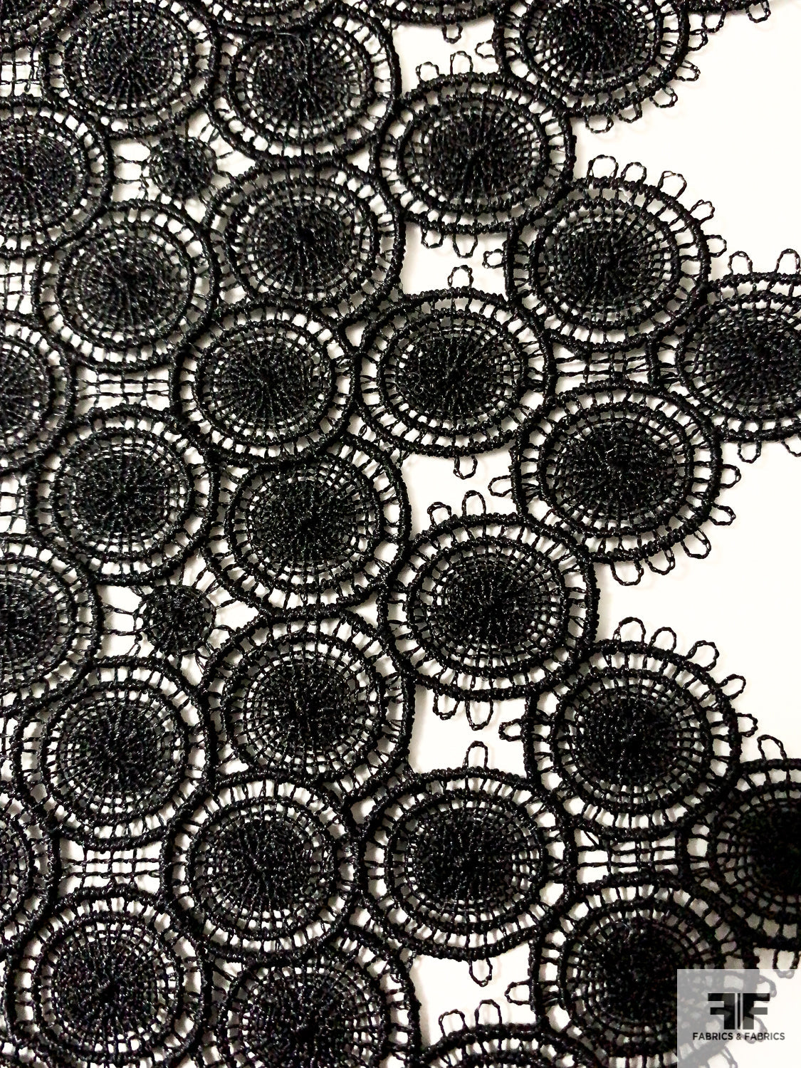 Symetrical Circle Black Lace Trim ½ wide