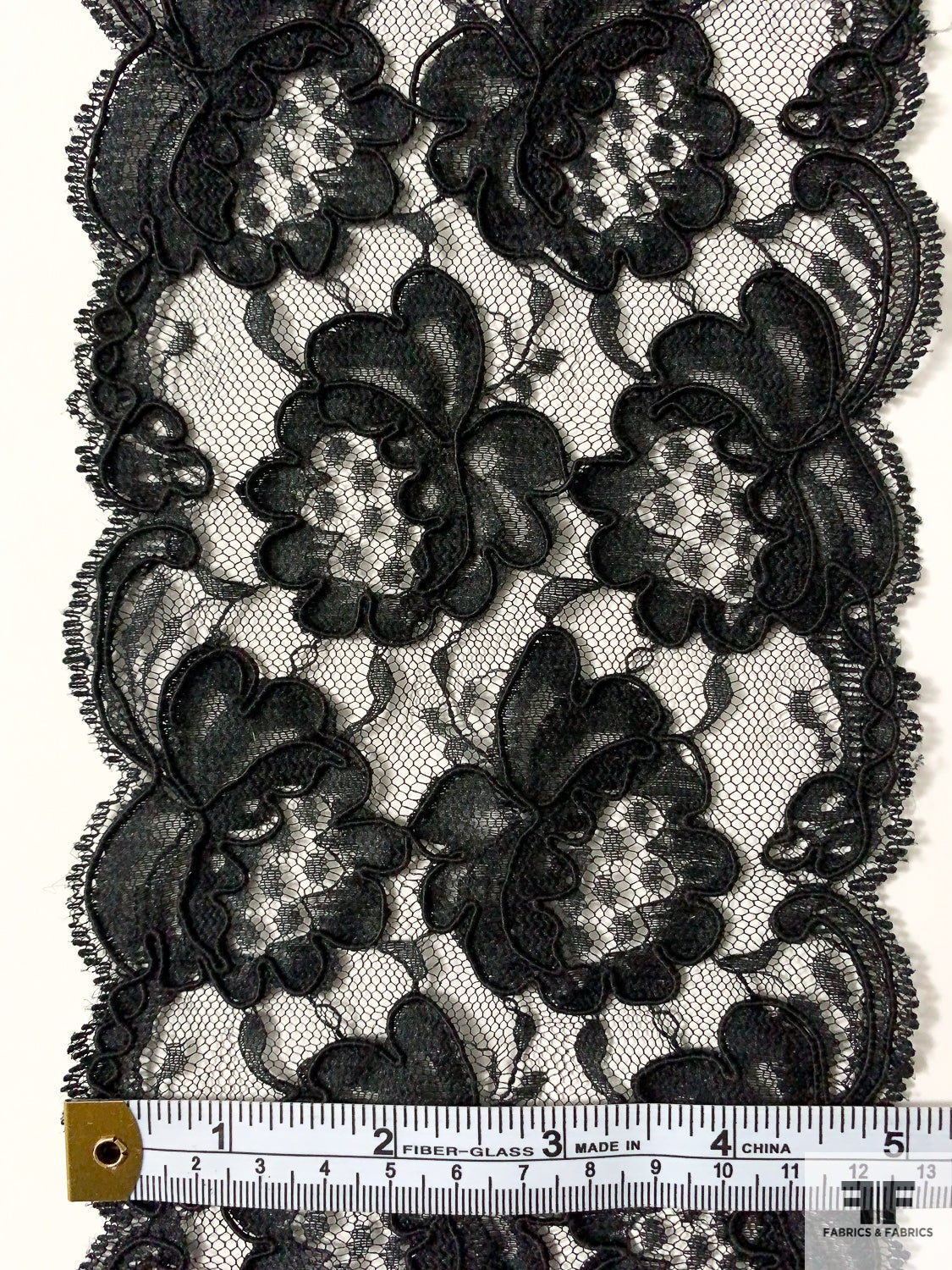 Black Shells Scalloped Embroidered Lace Trim - 1.125 - Embroidered &  Eyelet - Lace - Trims