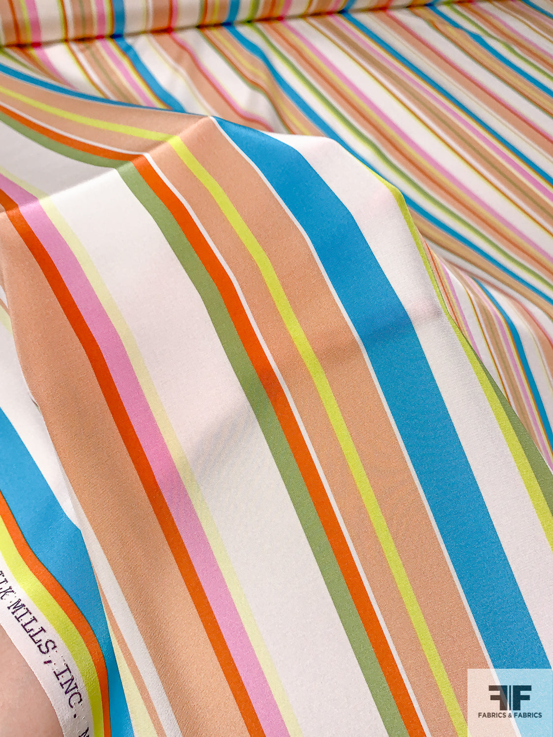 Vertical Multi-Size Striped Printed Silk Crepe de Chine - Multicolor