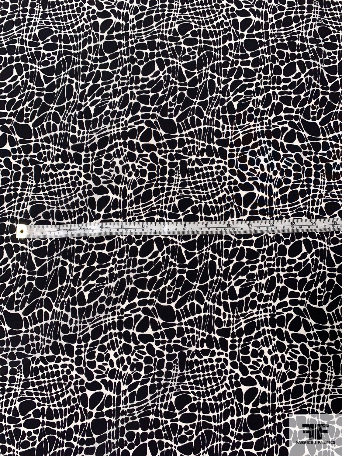 Reptile Printed Silk Crepe de Chine - Black / Off-White
