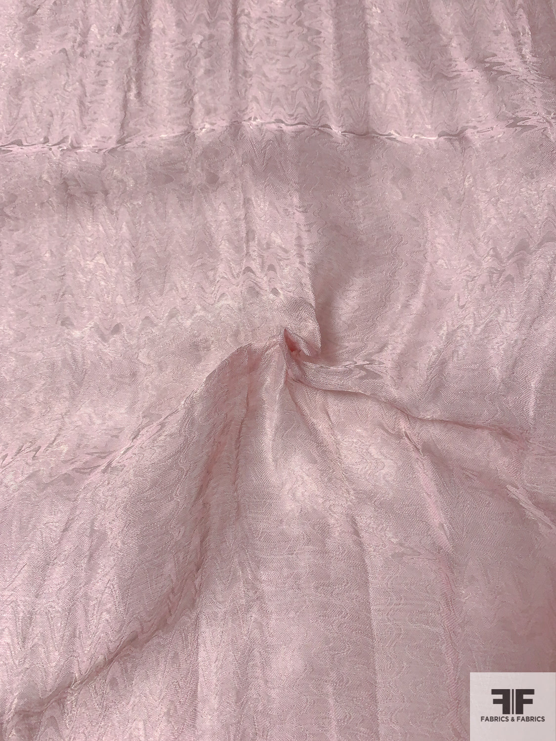 Italian Silk and Lurex Organza with Jacquard Weave Moiré-Like Pattern - Dusty Light Pink