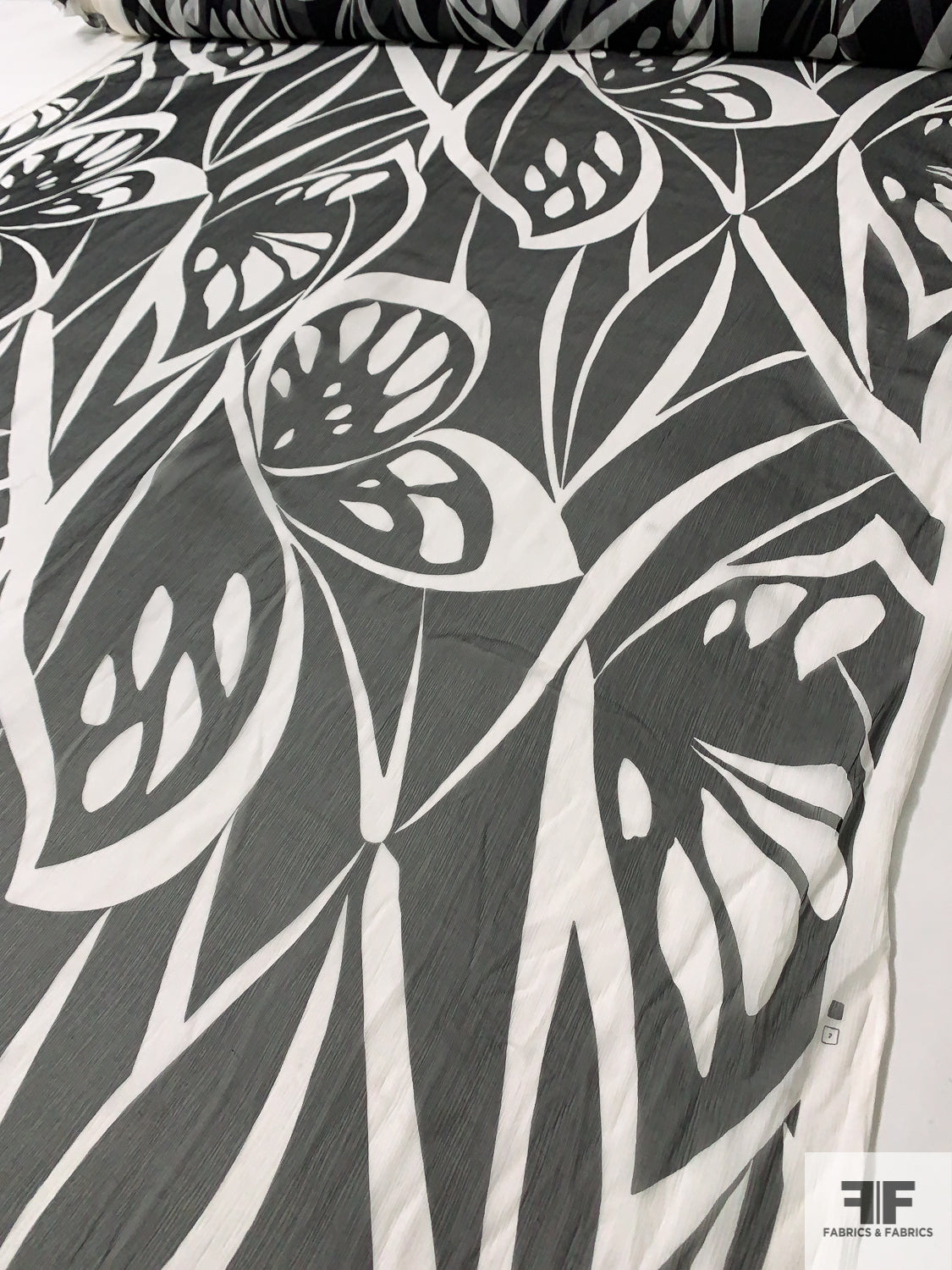 Italian Oversize Floral Graphic Printed Crinkled Silk Chiffon - Black / White