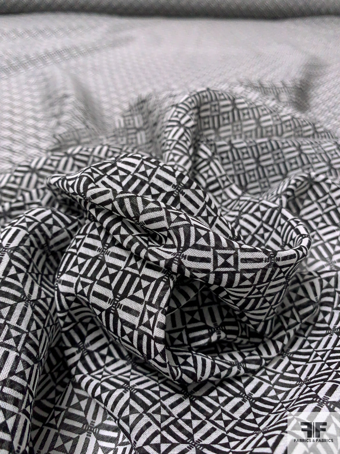 Wavy Black and White Checkerboard Fabric