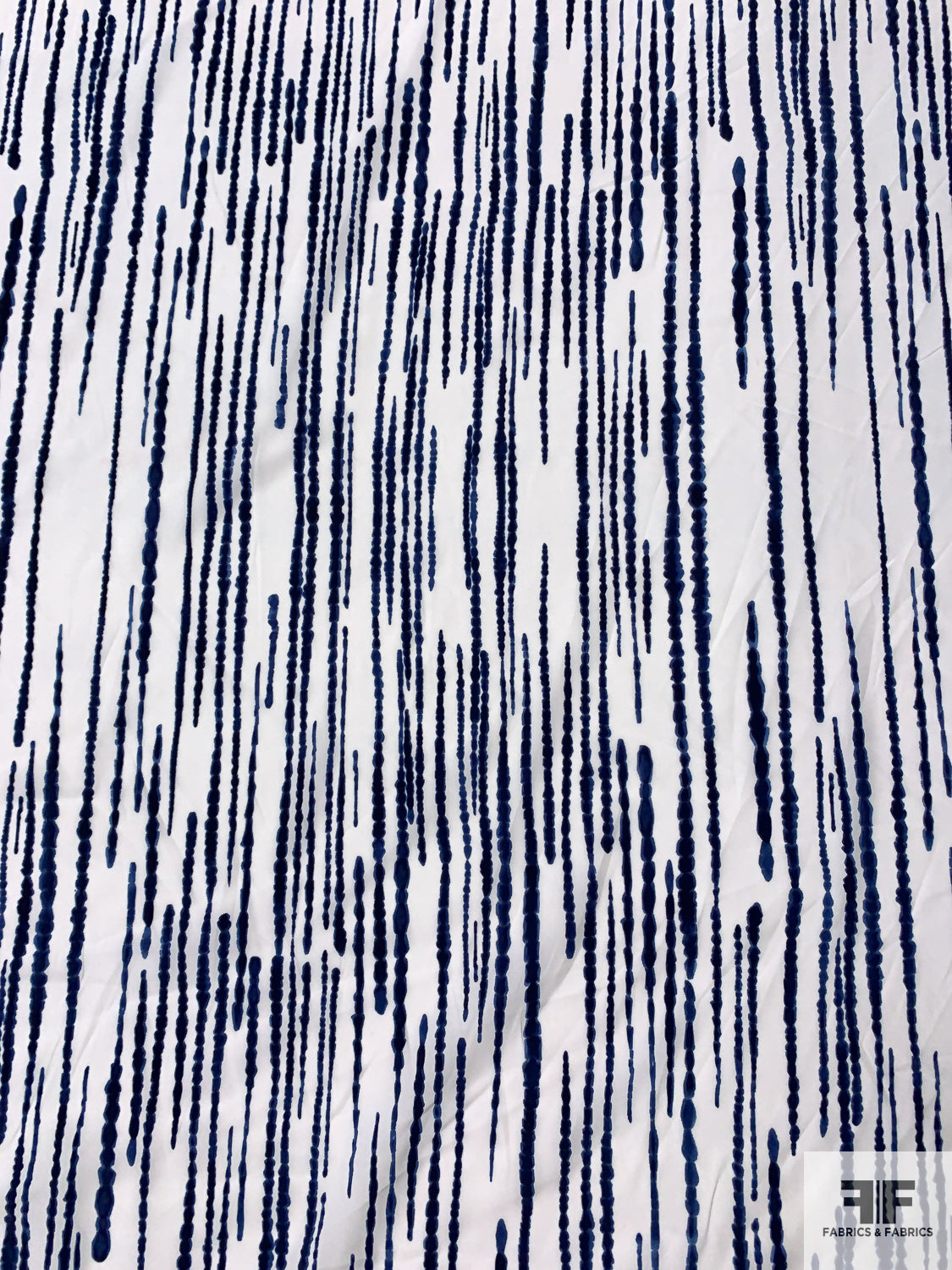 Vertical Trailing Dot Striped Printed Polyester Peachskin - Navy / Off-White