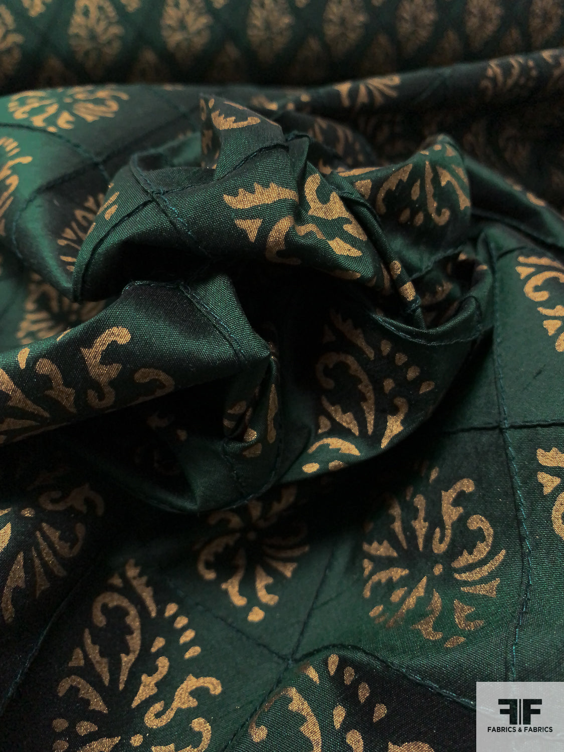 Diamond Grid Stitched and Foil Printed Silk Shantung - Dark Green / Gold