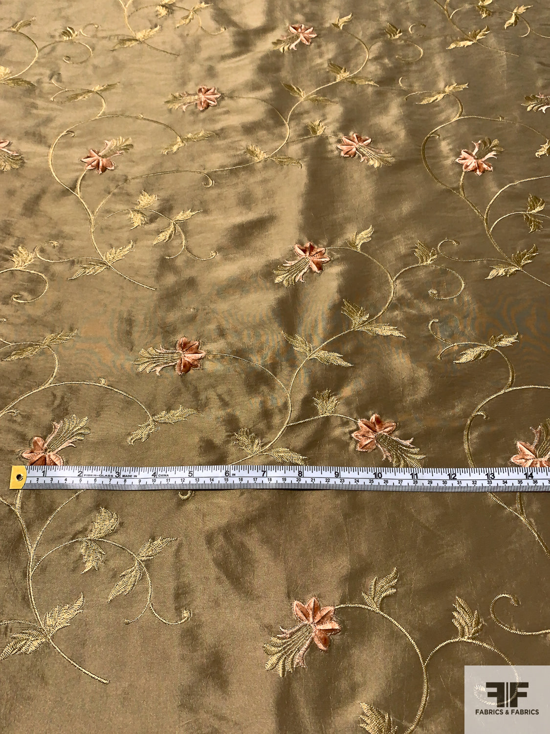 Vines Embroidered with Chenille Flowers Polyester Taffeta - Antique Gold / Antique Peach