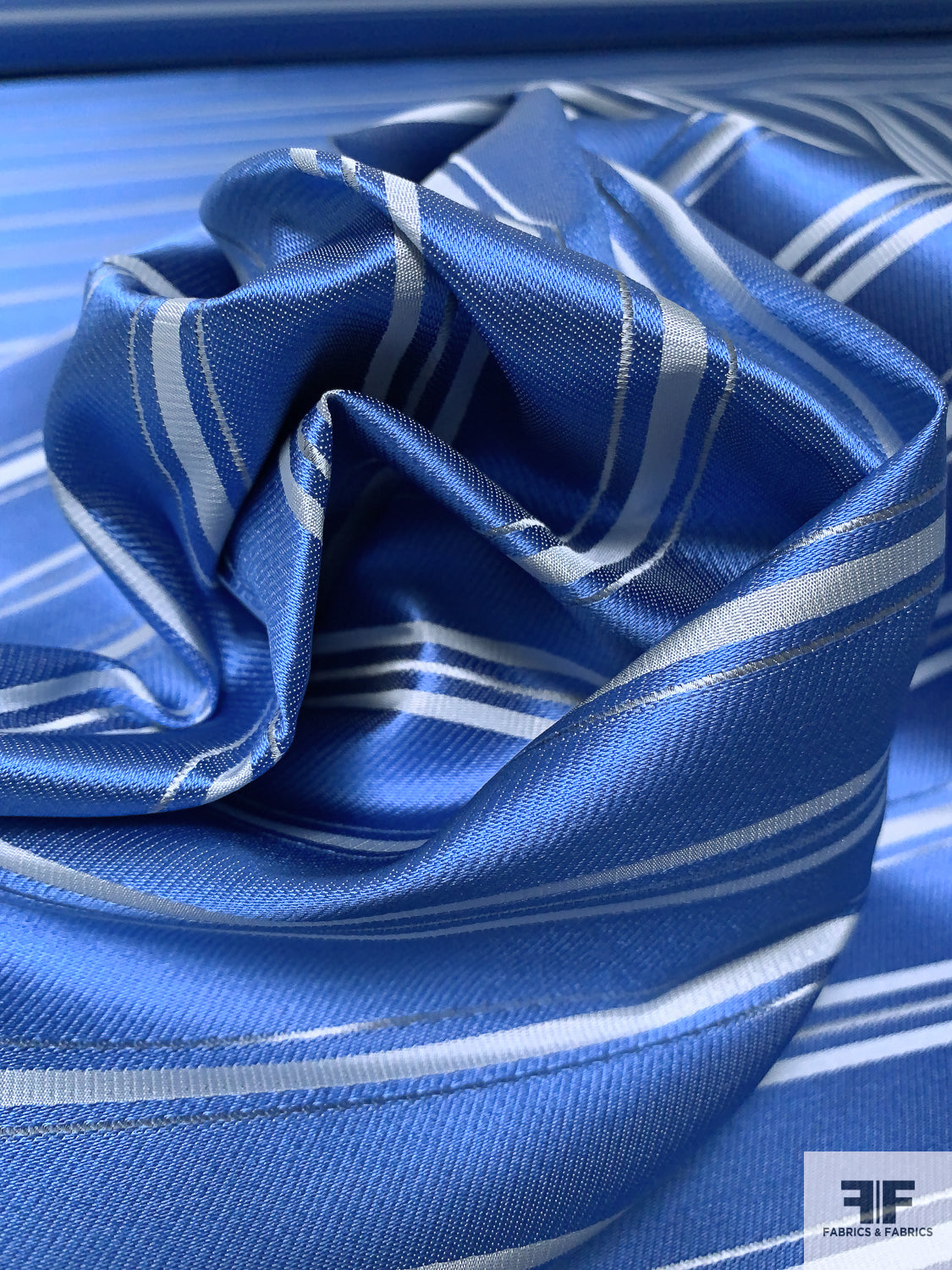 Horizontal Striped Silk Necktie Jacquard Brocade - Blue / Grey