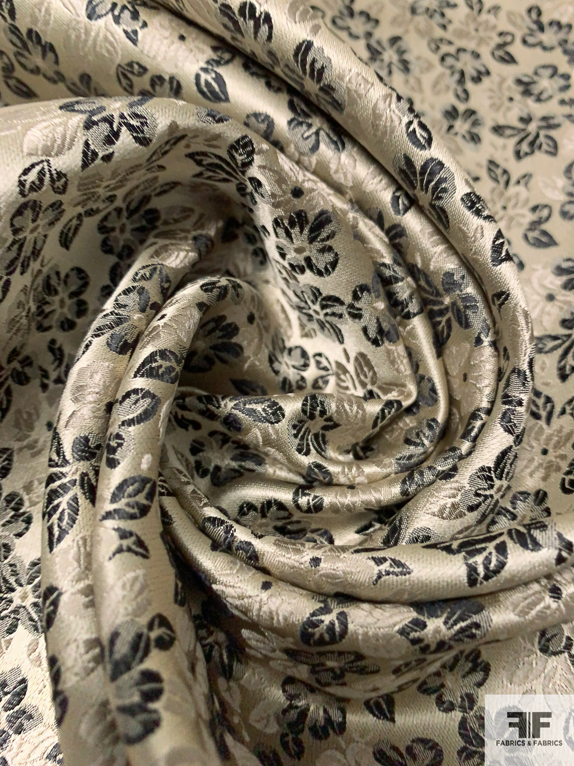Floral Silk Necktie Jacquard Brocade - Oyster Gold / Black