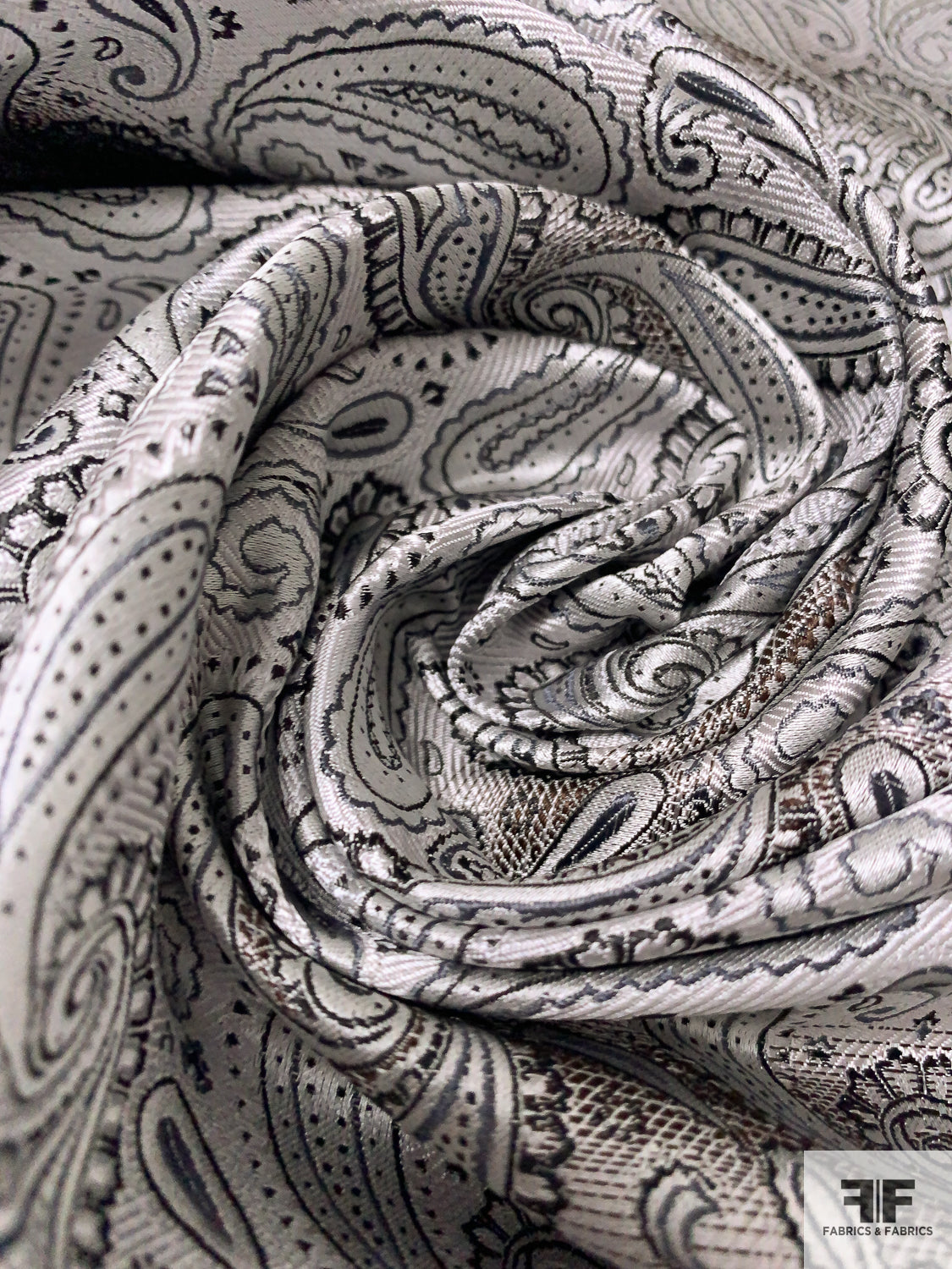 Paisley Silk Necktie Jacquard Brocade - Grey / Black