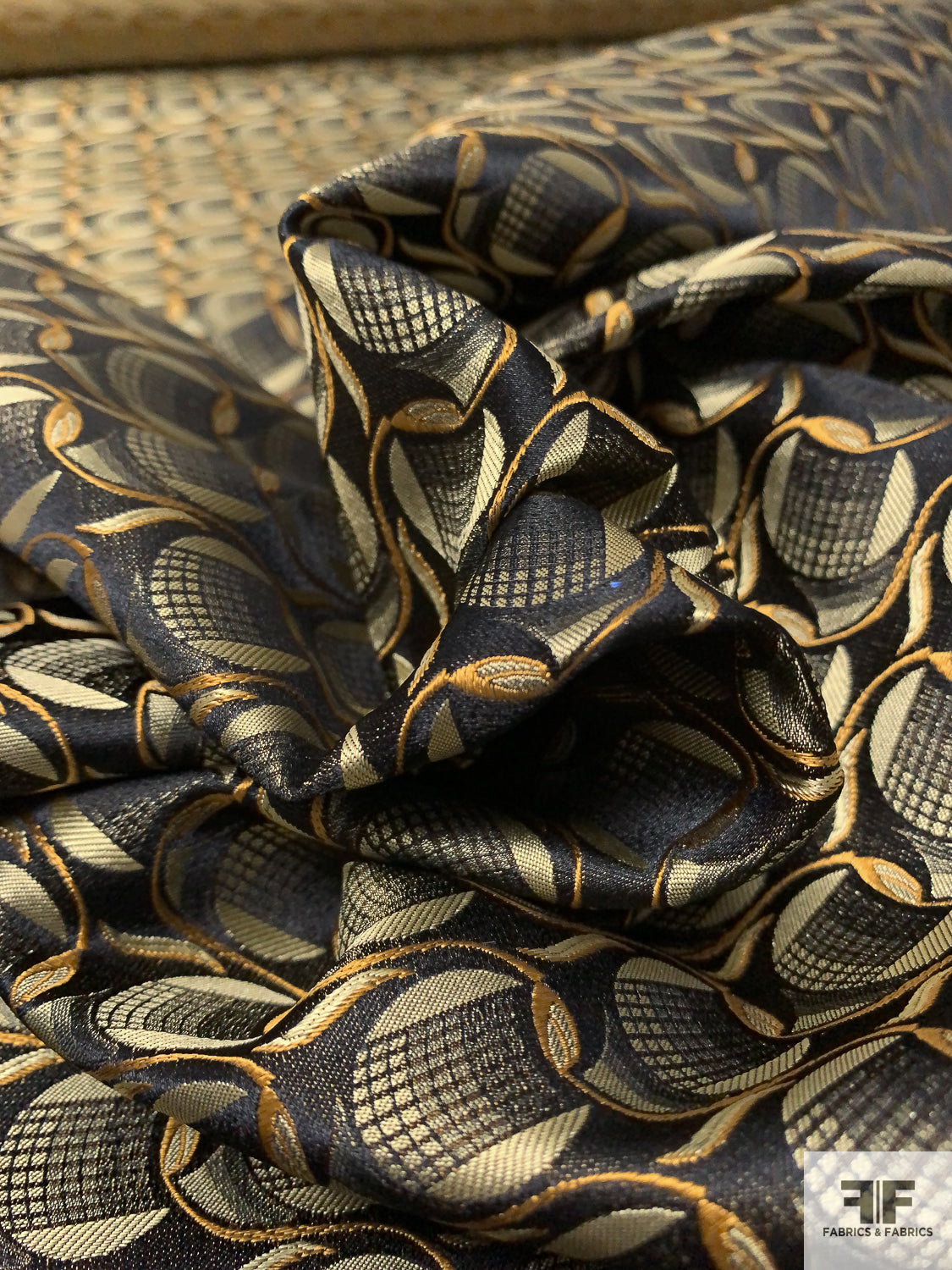 Circular Link Silk Necktie Jacquard Brocade - Black / Turmeric / Gold