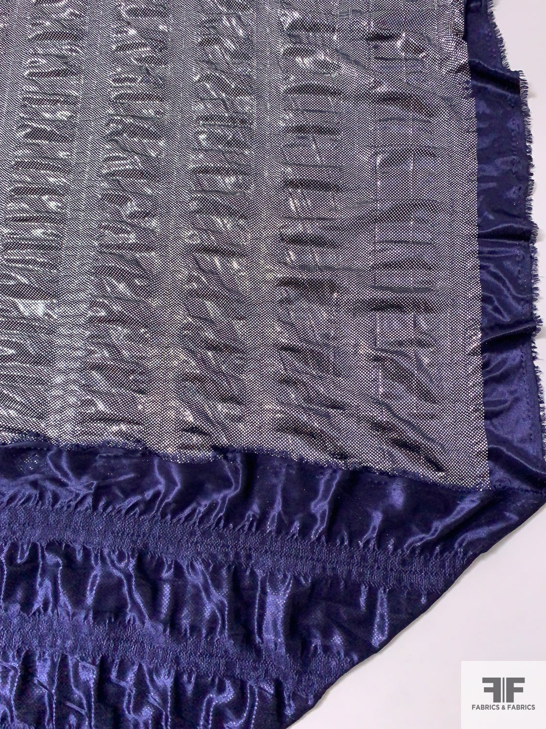 Pleated Puckered Knit with Silver Foil Print - Silver / Navy