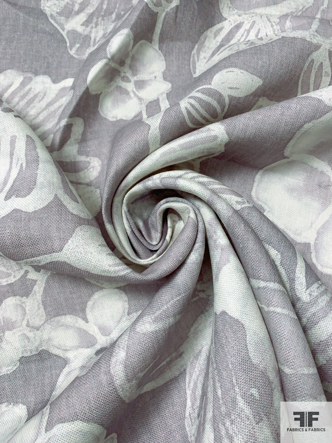 Large-Scale Watercolor Floral Printed Linen-Weave Cotton - Grey / Soft Ivory - Fabric by the Yard Large-Scale Watercolor Floral Printed Linen-Weave Cotton - Grey / Soft Ivory - Fabric by the Yard