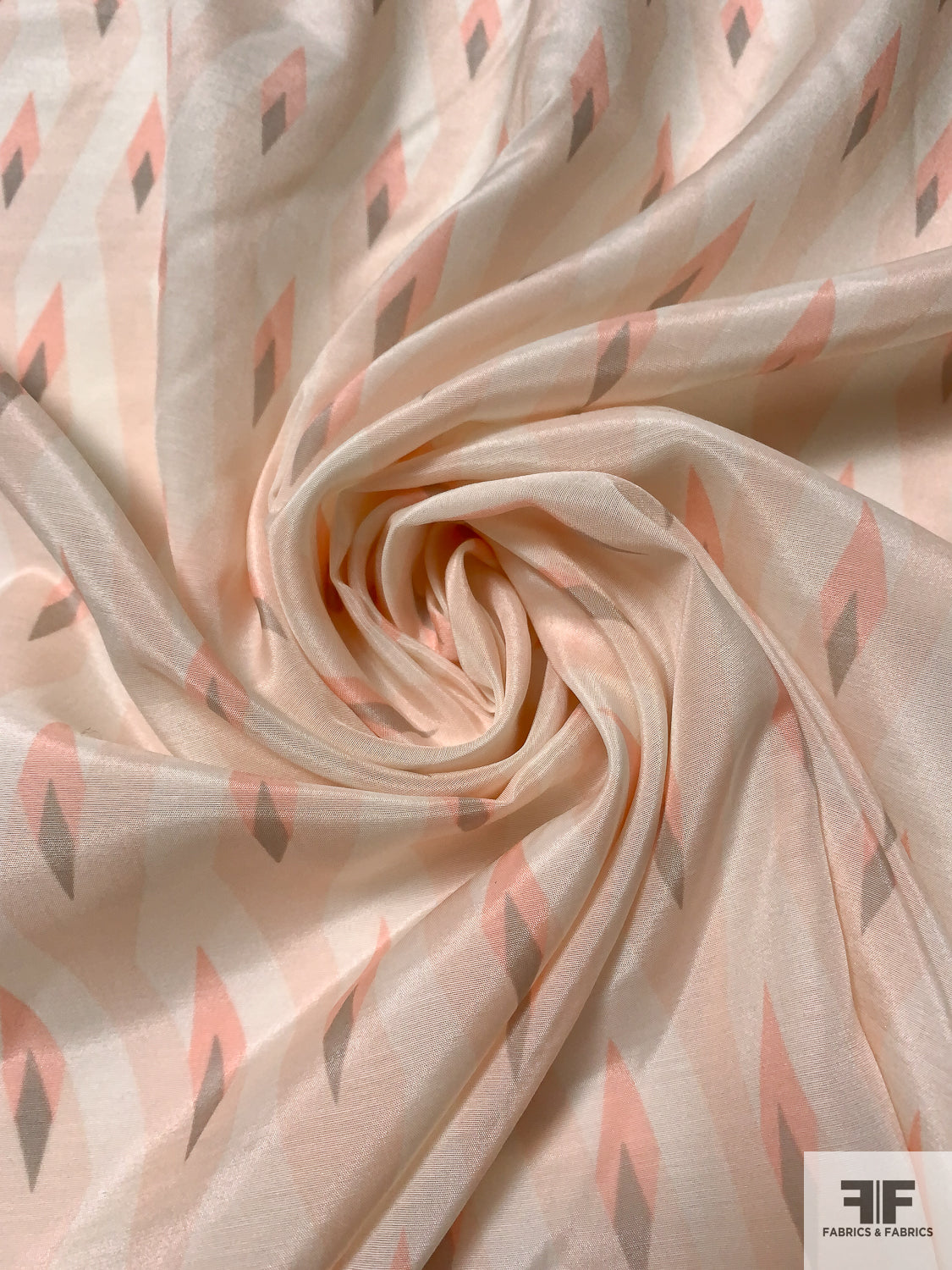 Zig Zag Diamond Printed Cotton-Silk Voile - Peach Pink / Beige / Cream