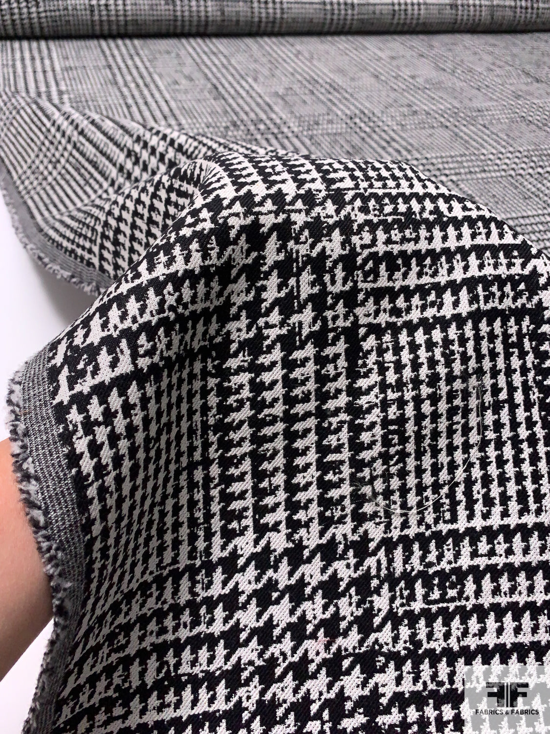 Italian Glen Plaid Fused Wool Suiting - Black / Off-White