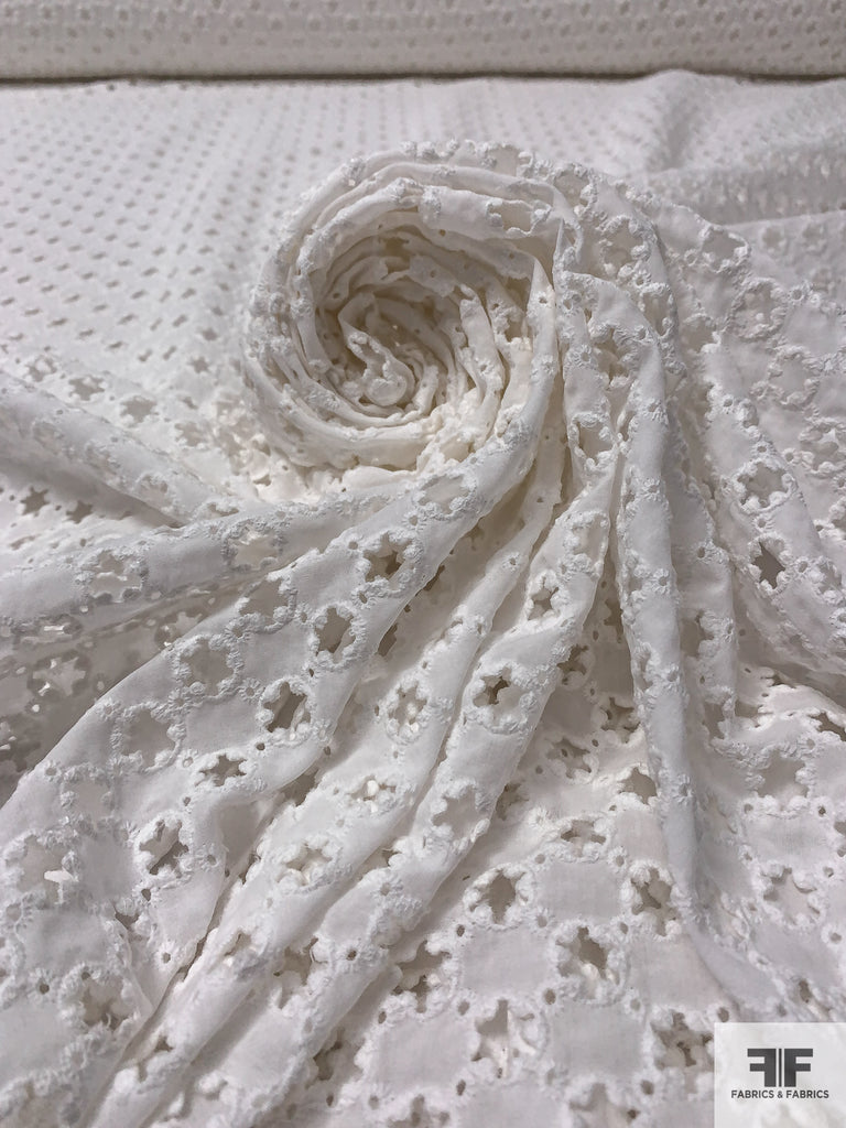Stars in Circles Embroidered Eyelet Cotton - White | FABRICS & FABRICS ...