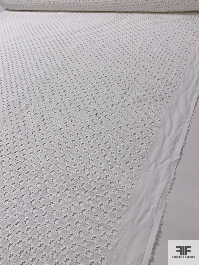 Stars in Circles Embroidered Eyelet Cotton - White | FABRICS & FABRICS ...