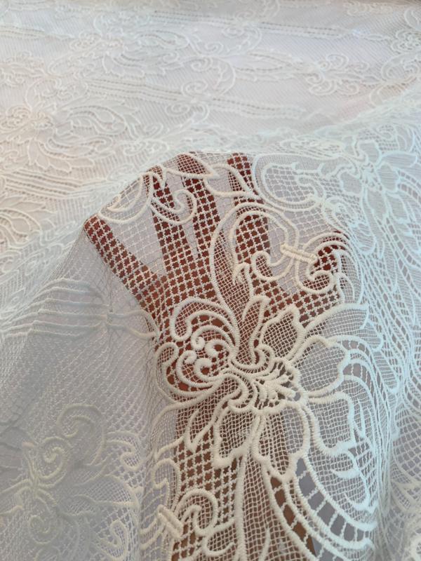 Double-Scalloped Regal Design Guipure Lace - White