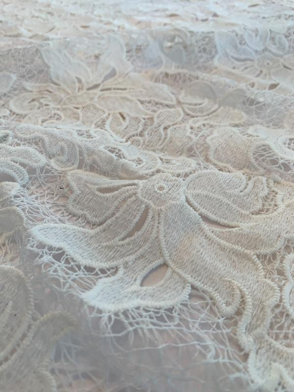 Double-Scalloped Floral Lightweight Guipure Lace - Off-White