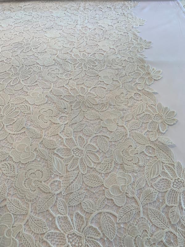 Double-Scalloped Floral and Leaf Guipure Lace with Light Cording - Off-White