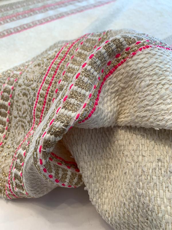 Italian Glam Boucle Tweed with Boho Chic Pattern - Off-White / Hot Pink / Gold